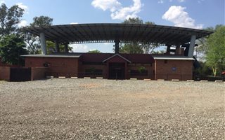 900 m² Commercial space in Gezina