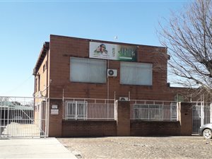 390 m² Office Space in Casseldale
