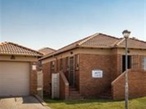 3 Bed House in Amberfield