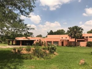 4 ha Farm in Henley on Klip