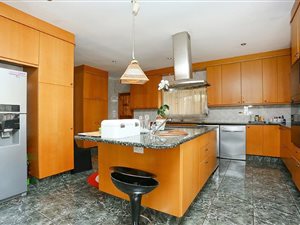 5 Bed House in Florida Park