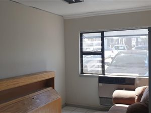 200 m² Commercial space in Pomona