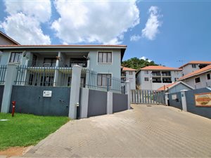 3 Bed Apartment in Winchester Hills