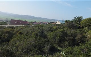 1151 m² Land available in Fraaiuitsig