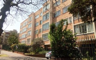 1 Bedroom Apartment in Parktown