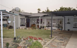 3 Bedroom House in Wilgehof