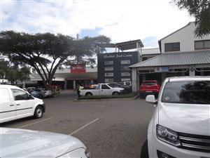 162 m² Commercial space in Garsfontein