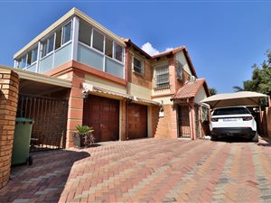 4 Bed House in Edenglen
