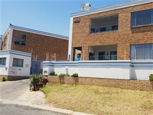 3 Bed Apartment in Alberton