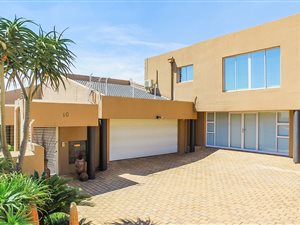 4 Bed House in Dowerglen