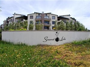 2 Bed Apartment in The Links