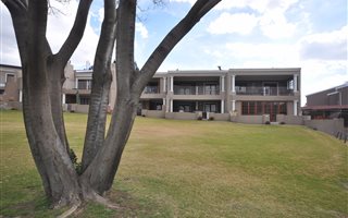 2 Bedroom Townhouse in Vereeniging