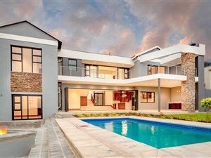 4 Bed House in Midstream Ridge Estate