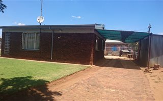 2 Bedroom House in Ikageng