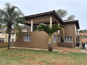 5 Bed House in Sunningdale