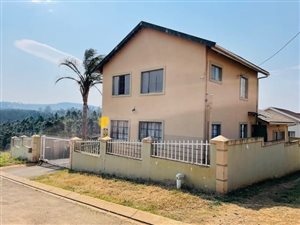 4 Bed House in Woodlands
