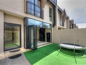 3 Bed Townhouse in Norwood