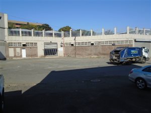 400 m² Industrial space in Westridge