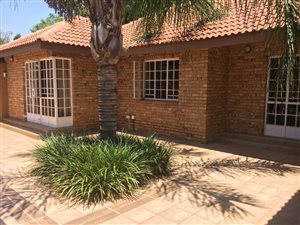 3 Bed House in Meyerspark