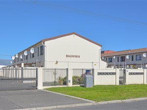 2 Bed Apartment in Bloubergrant
