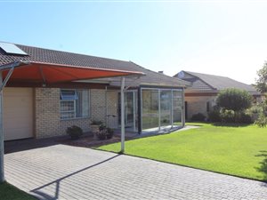 2 Bedroom Townhouse in Dormehlsdrift