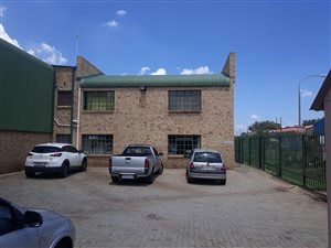 737 m² Industrial space in Hughes