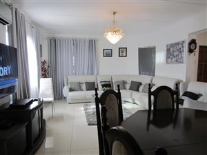 7 Bed House in Clare Hills