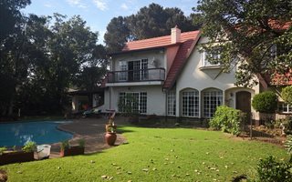 5 Bedroom House in Parkhill Gardens