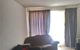 1.5 Bedroom House in Glenanda