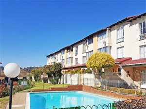 3 Bed Townhouse in Johannesburg Central and CBD