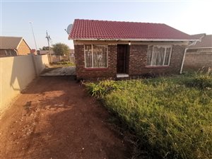 2 Bed House in Tsakane