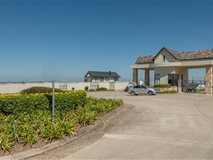 910 m² Land available in Mont Fleur Mountain Estate