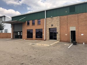 648 m² Industrial space in Willow Park Manor