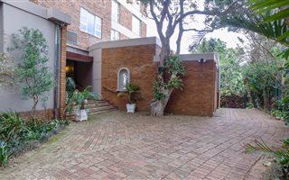 3 Bedroom Apartment in Berea