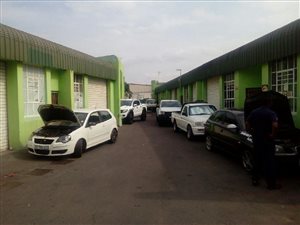 3053 m² Industrial space in Springfield Park