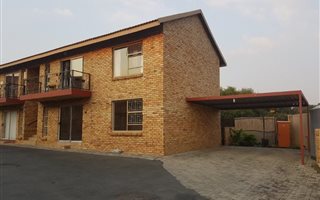 2 Bedroom Townhouse in Brackendowns