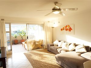 2 Bed Apartment in Umhlanga Rocks