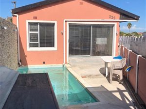3 Bed House in Grassy Park