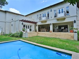 5 Bed House in Eagle Canyon Golf Estate