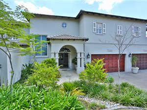 5 Bed House in Eagle Canyon Golf Estate