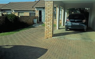 2 Bedroom Townhouse in Witpoortjie