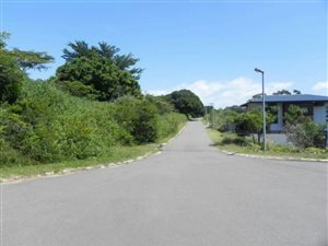 1087 m² Land available in Salt Rock
