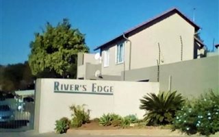 2 Bedroom Apartment in Newlands