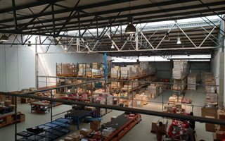 1054 m² Industrial space in Pomona