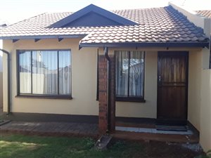 2 Bed House in Protea Glen
