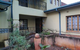 5 Bedroom House in Elti Villas