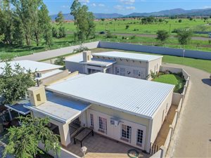 3 Bedroom Townhouse in Rustenburg Central