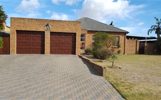 3 Bedroom House in Uitzicht