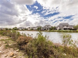 571 m² Land available in Pearl Valley