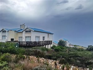 2 Bed House in Pinnacle Point Golf Estate